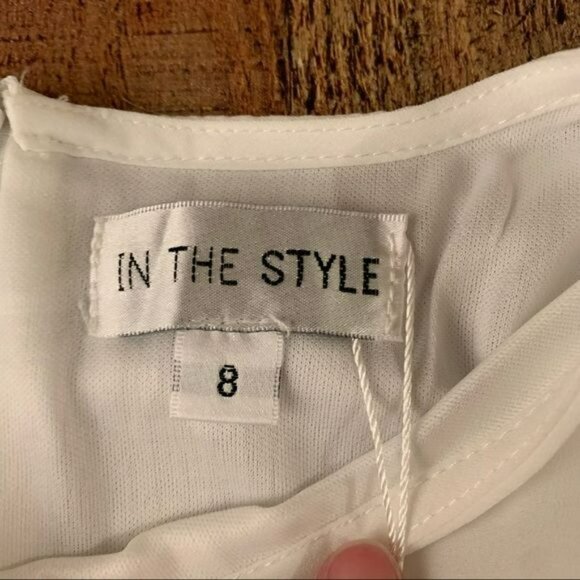 ASOS In the style womens size 6 exclusive top with ruffle sleeve detail in white - Picture 5 of 13